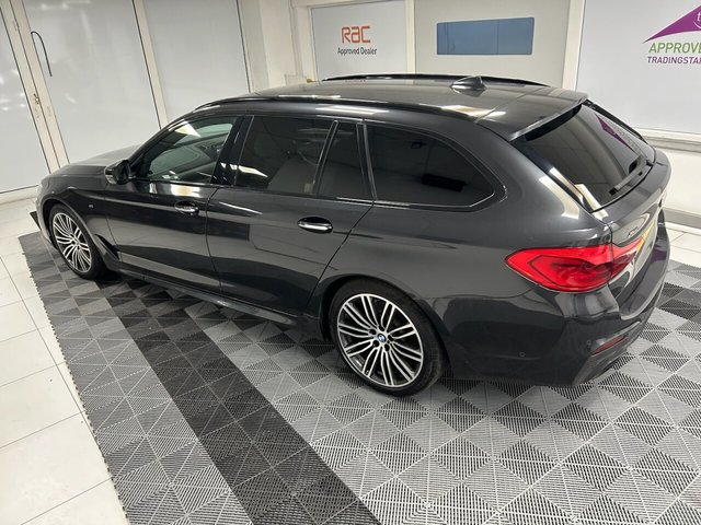 2017 BMW 5 SERIES - Photo 8