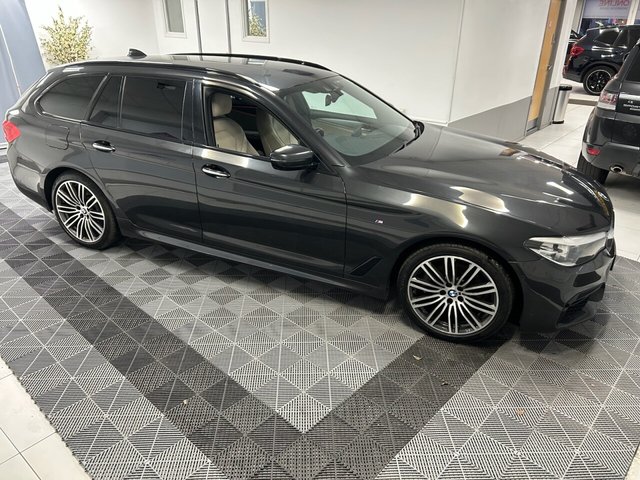 2017 BMW 5 SERIES - Photo 10