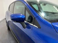 USED 2018 18 RENAULT CLIO 0.9 TCe Signature Nav Hatchback 5dr Petrol Manual Euro 6 (s/s) (90 ps) 2 keys, pan roof, reverse cam, NAV