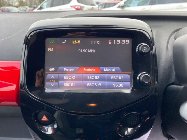 2017 Toyota Aygo 1L X-Style 5dr - Photo 11