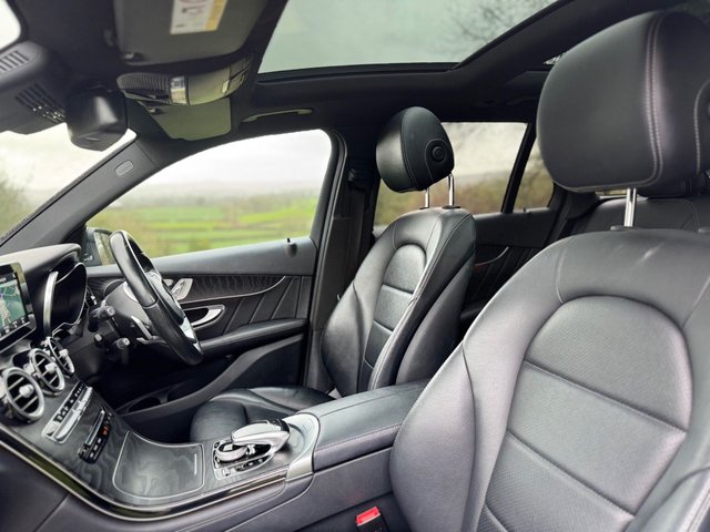 2016 MERCEDES-BENZ GLC 2.1 GLC250d AMG Line (Premium) SUV 5dr Diesel G-Tronic 4MATIC Euro 6 (s/s) (204 ps) - Photo 5