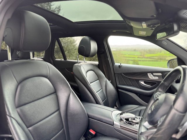2016 MERCEDES-BENZ GLC 2.1 GLC250d AMG Line (Premium) SUV 5dr Diesel G-Tronic 4MATIC Euro 6 (s/s) (204 ps) - Photo 12