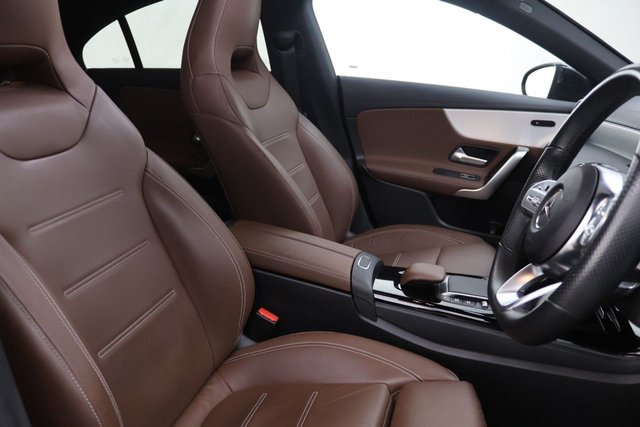 2022 Mercedes-Benz Cla Class 1.3L Amg Line Night Edition 4dr - Photo 2