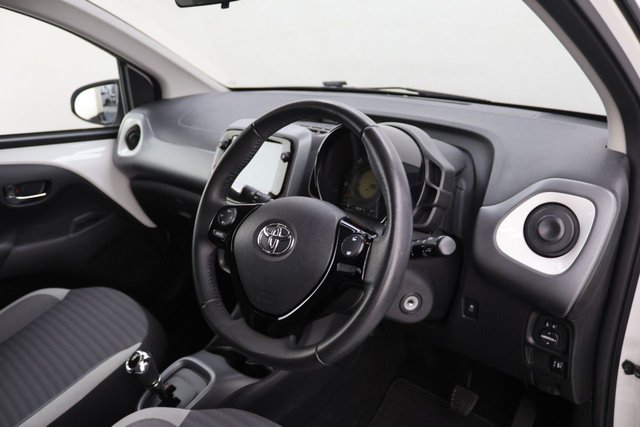 2020 Toyota Aygo 1L X-Trend 5dr - Photo 10