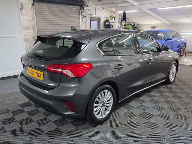 2018 FORD FOCUS 1.5 EcoBlue Titanium Hatchback 5dr Diesel Manual Euro 6 (s/s) (120 ps) - Photo 12