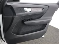 USED 2020 70 VOLVO XC40 2.0 B4 MHEV R-Design SUV 5dr Petrol Hybrid Auto AWD Euro 6 (s/s) (197 ps) 1 OWNER | ACTIVE INFO DISPLAY