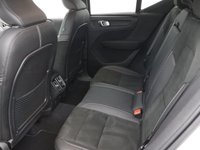 USED 2020 70 VOLVO XC40 2.0 B4 MHEV R-Design SUV 5dr Petrol Hybrid Auto AWD Euro 6 (s/s) (197 ps) 1 OWNER | ACTIVE INFO DISPLAY