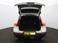 USED 2020 70 VOLVO XC40 2.0 B4 MHEV R-Design SUV 5dr Petrol Hybrid Auto AWD Euro 6 (s/s) (197 ps) 1 OWNER | ACTIVE INFO DISPLAY