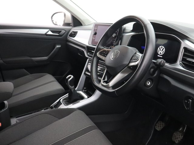 2024 Volkswagen T-Roc 1L Life 5dr - Photo 12