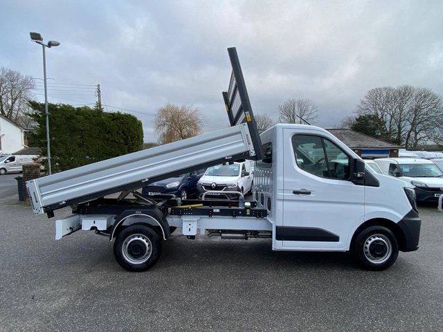 2025 RENAULT MASTER - Photo 9