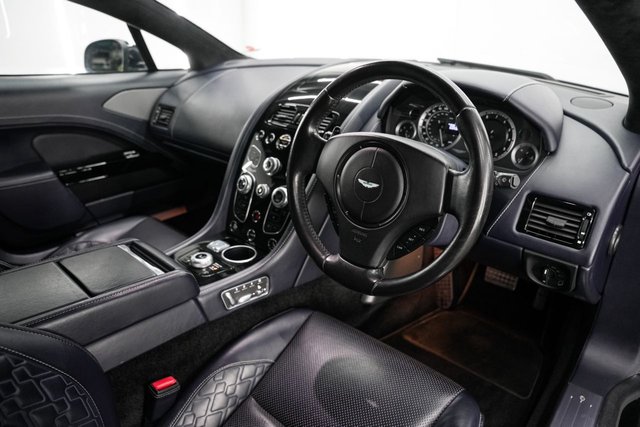 2017 Aston Martin RAPIDE S - Photo 2