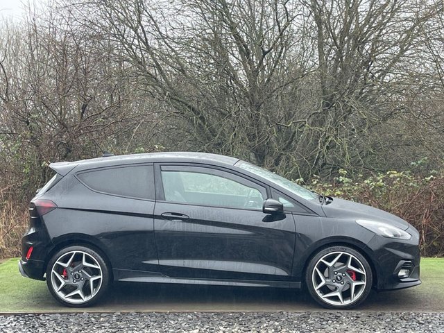 2018 FORD FIESTA - Photo 3