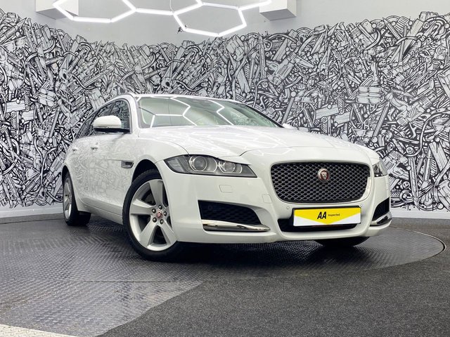 2018 Jaguar Xf 2L Portfolio 5dr - Photo 4