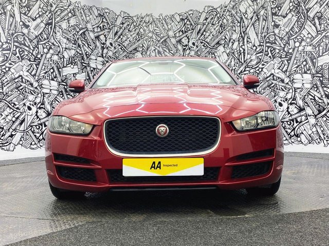 2017 Jaguar Xe 2L Prestige 4dr - Photo 5