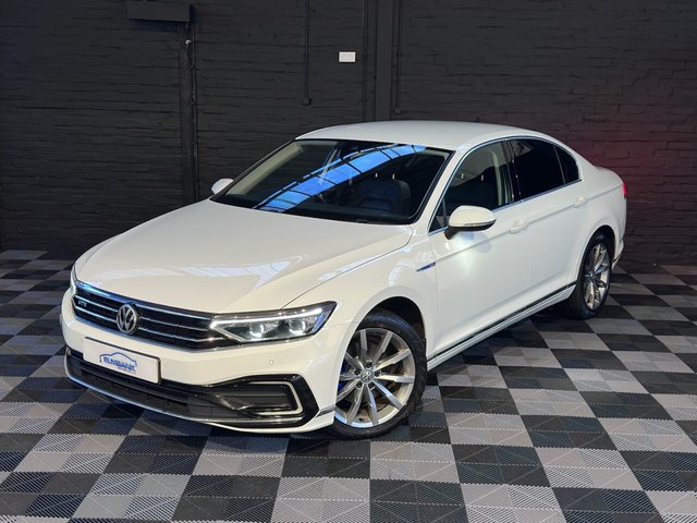 2020 VOLKSWAGEN PASSAT - Photo 5
