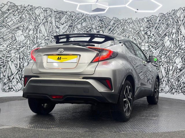 2017 Toyota C-HR 1.2L Dynamic 5dr - Photo 11