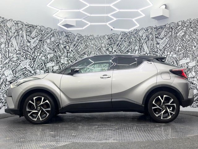 2017 Toyota C-HR 1.2L Dynamic 5dr - Photo 12