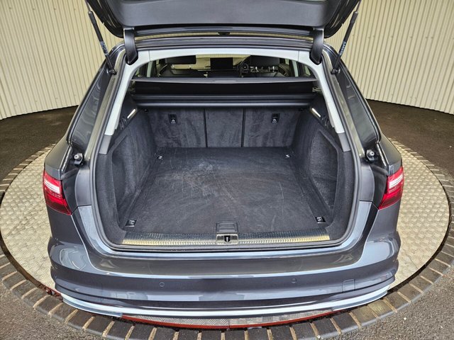 2023 AUDI A4 AVANT - Photo 4