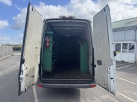 USED 2017 17 MERCEDES-BENZ SPRINTER 2.1 314 CDi Panel Van 5dr Diesel Manual RWD L3 H3 (218 g/km, 140 bhp) This 2017 Mercedes Benz Sprinter 314 CDi presents a compelling proposition with its remarkably low mileage for its age, having covered just 117,358 miles. This L3 H3 panel van, featuring a robust 2.1 litre diesel engine producing 140 bhp, is a Euro 6 compliant model, ensuring it meets current emissions standards. Its rear wheel drive configuration and 5 door setup offer practical versatility for a wide range of commercial needs.