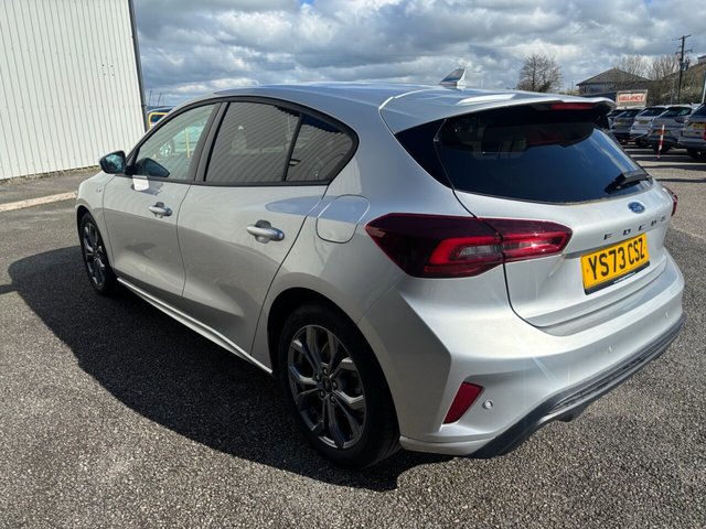 2023 FORD FOCUS - Photo 2