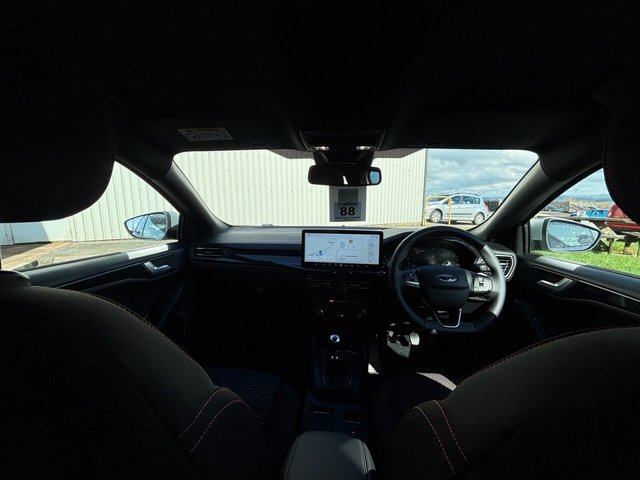 2023 FORD FOCUS - Photo 3