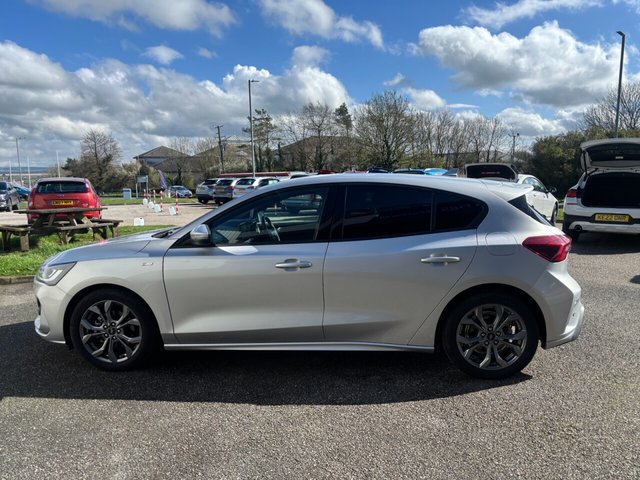 2023 FORD FOCUS - Photo 10