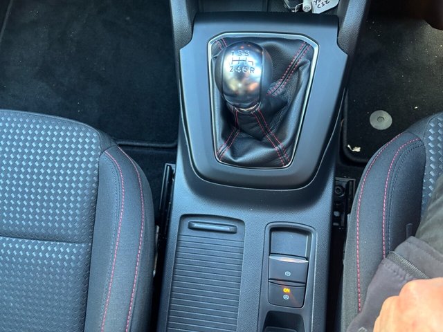 2023 FORD FOCUS - Photo 9