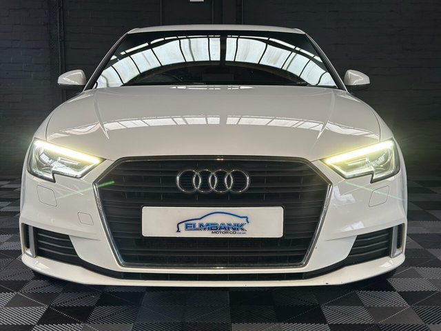 2017 AUDI A3 - Photo 2