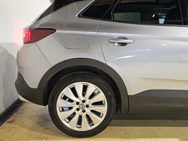 2019 Vauxhall Grandland X 1.2L Elite Nav 5dr - Photo 11