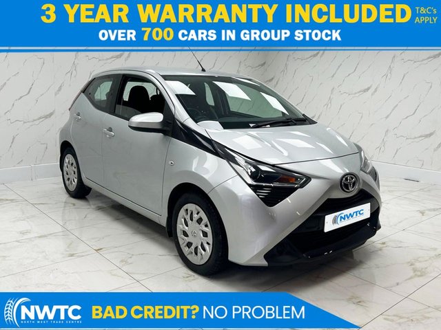View our Toyota Aygo 1.0 VVT-i x-play Hatchback 5dr Petrol Manual Euro 6 (71 ps)