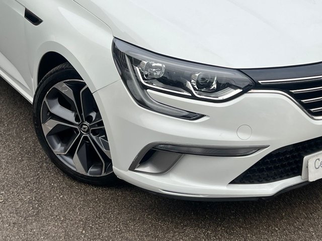 2018 RENAULT MEGANE - Photo 8