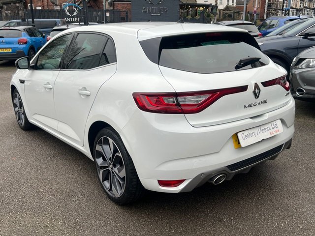 2018 RENAULT MEGANE - Photo 5