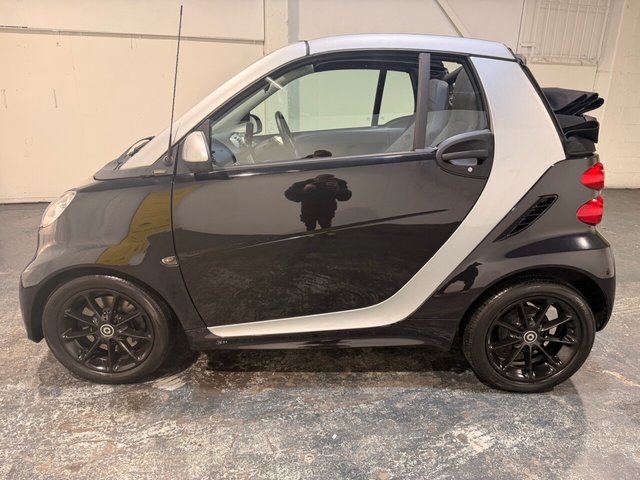 2013 SMART FORTWO - Photo 2