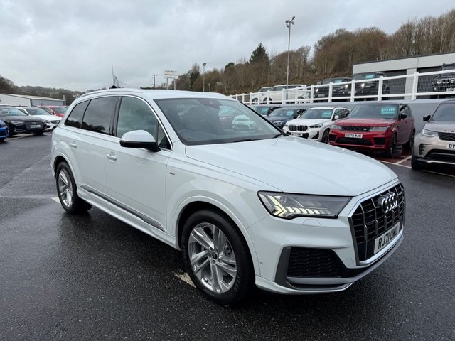 View our Audi Q7 3.0 TDI V6 50 S line SUV Diesel Tiptronic quattro Euro 6 (s/s) (286 ps)