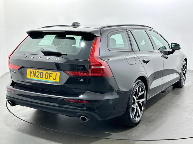 2020 Volvo V60 - Photo 8