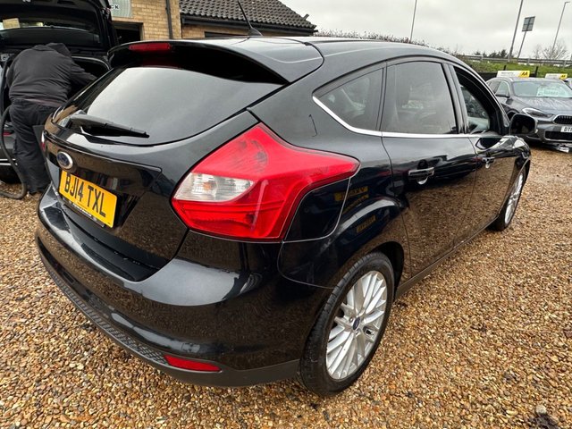 2014 Ford Focus 1.6L Zetec 5dr - Photo 4