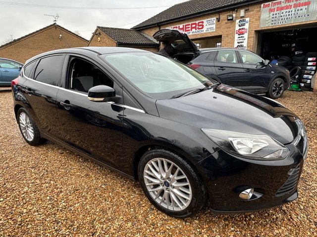 2014 Ford Focus 1.6L Zetec 5dr - Photo 5