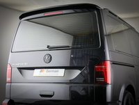 USED 2022 22 VOLKSWAGEN TRANSPORTER SHUTTLE 2.0 TDI S Minibus Double Cab 5dr Diesel Manual SWB Euro 6 (s/s) (110 ps) *8 SEATS*STYLING PACK*LOW MILES*