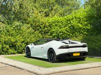 USED 2016 16 LAMBORGHINI HURACAN 5.2 V10 LP 610-4 Spyder 2dr Petrol LDF 4WD Euro 6 (s/s) (610 ps) CARBON SPOILER, LIFT KIT