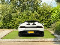 USED 2016 16 LAMBORGHINI HURACAN 5.2 V10 LP 610-4 Spyder 2dr Petrol LDF 4WD Euro 6 (s/s) (610 ps) CARBON SPOILER, LIFT KIT
