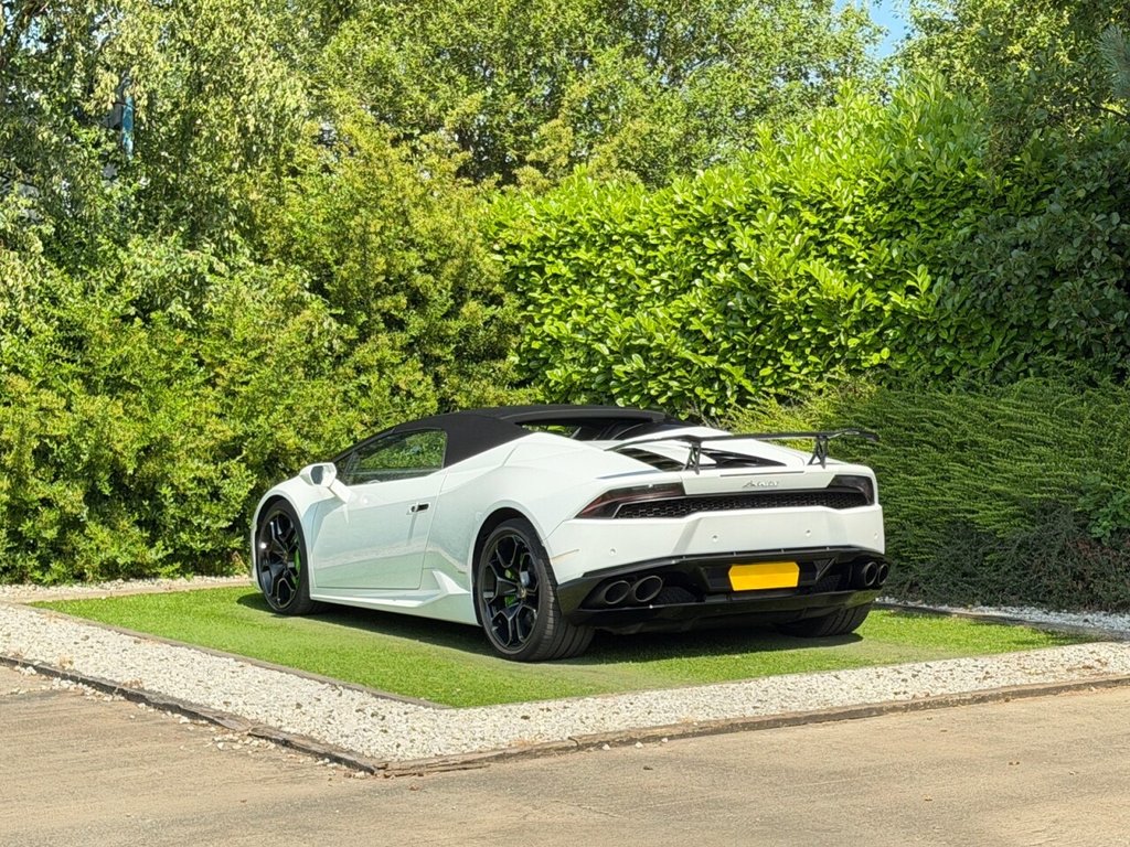 USED 2016 16 LAMBORGHINI HURACAN 5.2 V10 LP 610-4 Spyder 2dr Petrol LDF 4WD Euro 6 (s/s) (610 ps) CARBON SPOILER, LIFT KIT