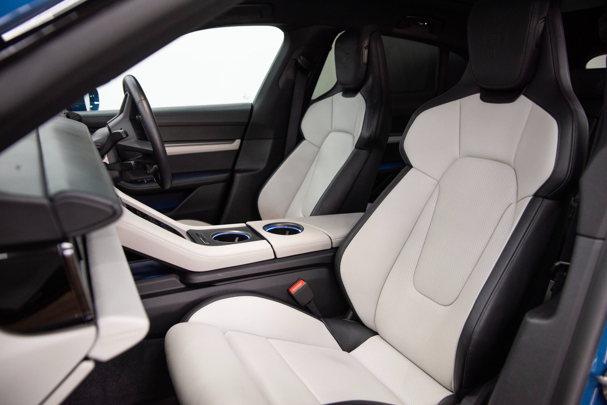 USED 2025 W PORSCHE TAYCAN Performance Plus 4 Cross Turismo 