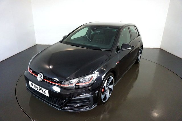 2019 VOLKSWAGEN GOLF 2.0 TSI GPF GTI Performance Hatchback 5dr Petrol DSG Euro 6 (s/s) (245 ps) 1 FORMER KEEPER -FINISHED IN DEEP BLACK-HEATED SEATS-DUAL CLIMATE CONTROL-ADAPTIVE CRUISE CONTROL-MFSW-SATNAV-DAB RADIO-BLUETOOTH-REVERSE CAMERA-APPLE CAR PLAY-DIGITAL DASH-18" ALLOY WHEELS-ELECTRIC FOLDING MIRRORS - Photo 2