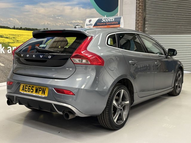 2015 Volvo V40 2L R-Design 5dr - Photo 5