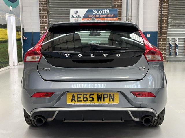 2015 Volvo V40 2L R-Design 5dr - Photo 6