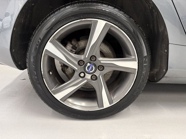 2015 Volvo V40 2L R-Design 5dr - Photo 11