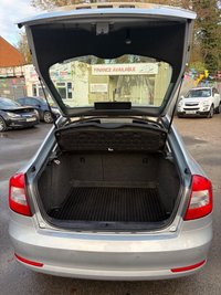 USED 2012 62 SKODA OCTAVIA 2.0 TDI SE Hatchback 5dr Diesel Manual Euro Full Service History*2 Keys* Satellite Navigation* Full Service History*2 Keys* Satellite Navigation*