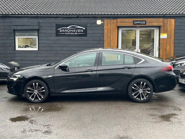 2022 Vauxhall Insignia 1.5L SE Edition 5dr - Photo 9