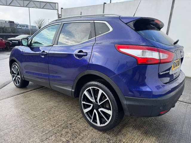 2014 Nissan Qashqai 1.5L Tekna 5dr - Photo 3