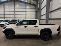 USED 2021 71 TOYOTA HI-LUX 2.8 D-4D 204PS 4WD AUTO INVINCIBLE X DOUBLE CAB PICK UP - NO VAT 